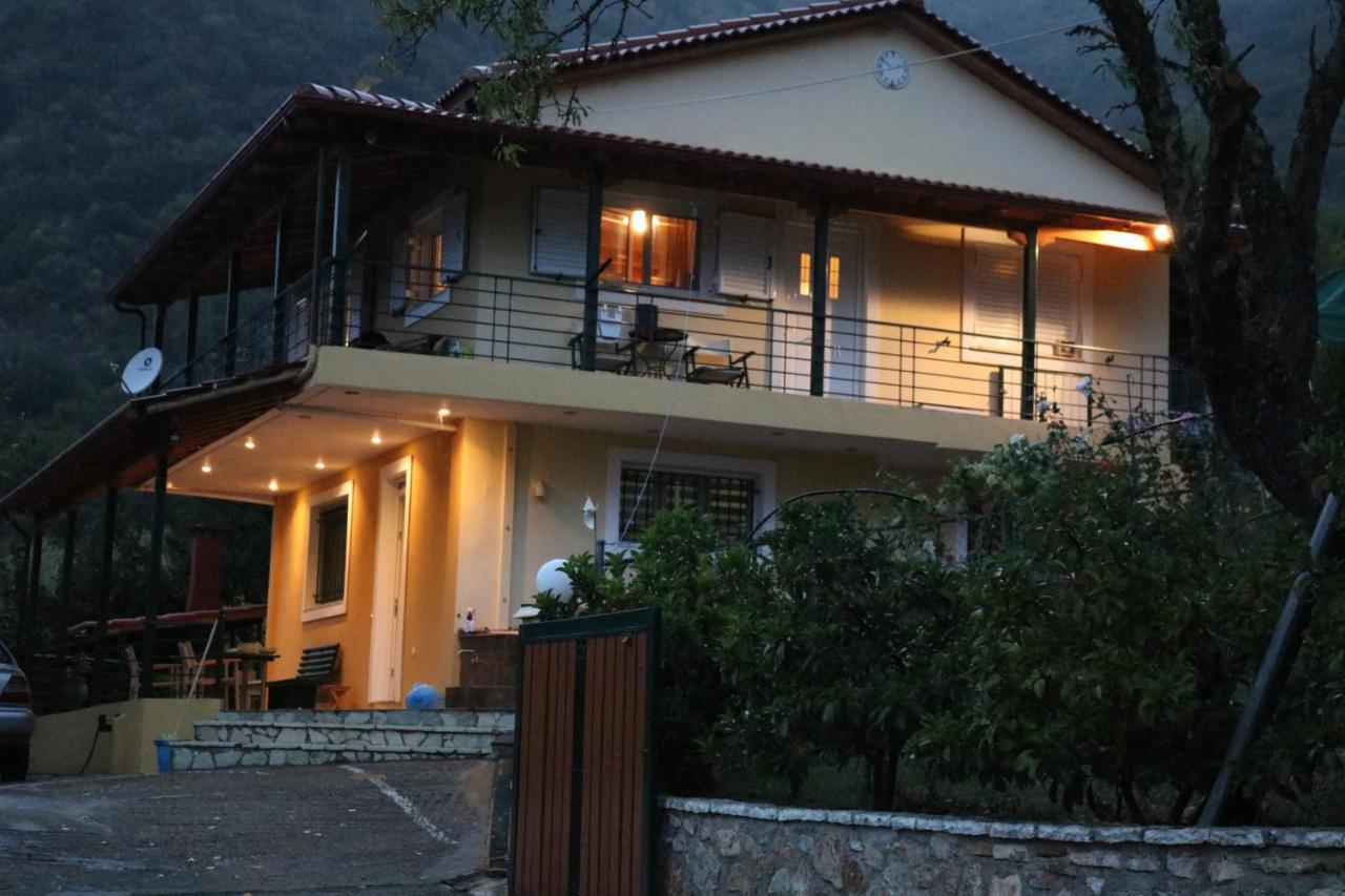 Villa Polytimi House Kalavryta Exterior foto