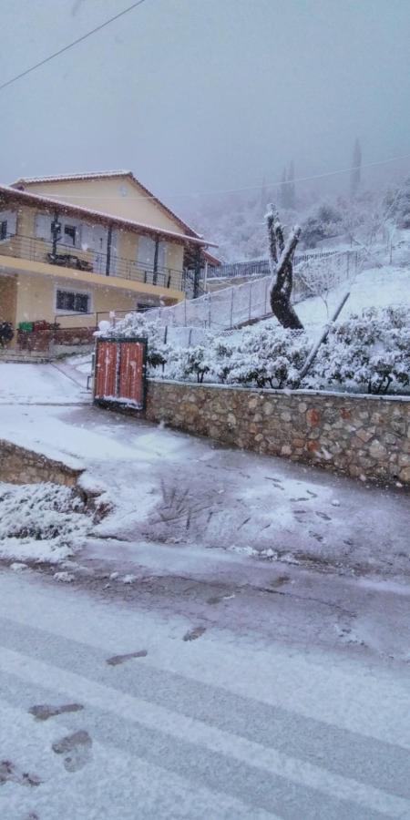 Villa Polytimi House Kalavryta Exterior foto
